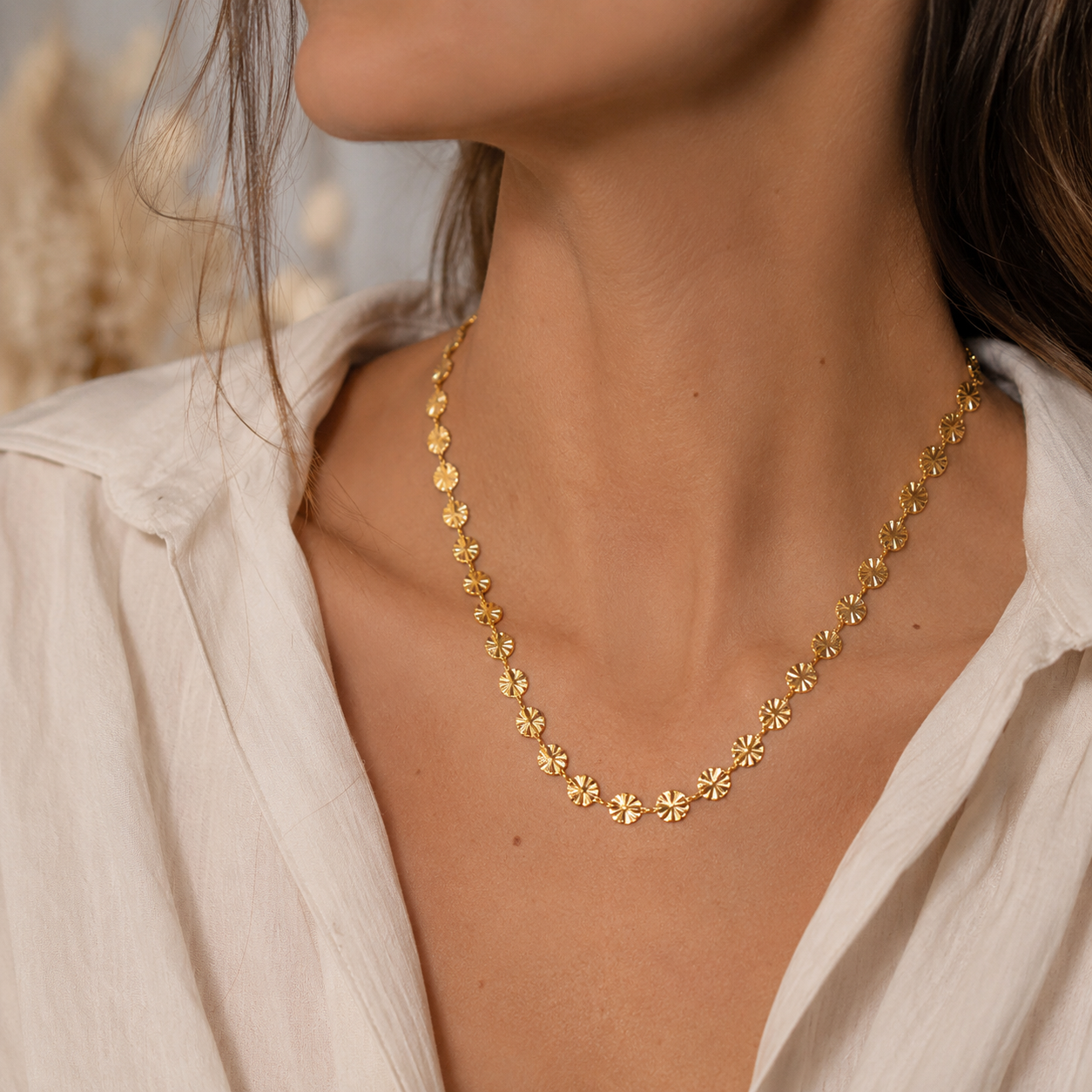 Collier pendentif disque soleil rayonnant plaqué or 18K, chaîne fine
