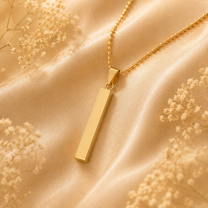 Collier pendentif barre minimaliste en acier inoxydable, gravable, porté au quotidien